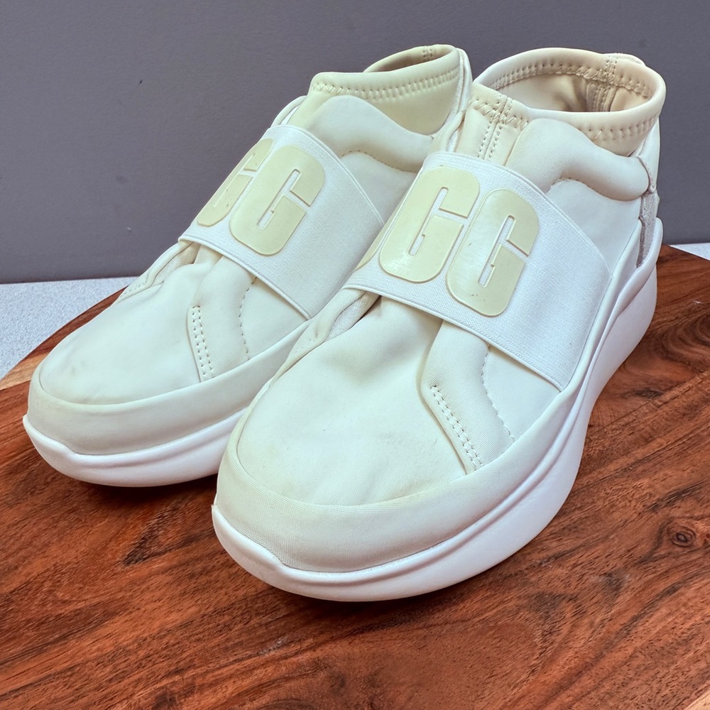 UGG Neutra Sneaker Sz 5